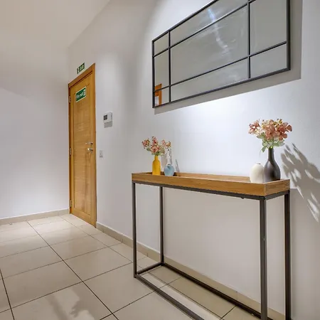 Spacious 2 Bedroom In Spinola Bay Cgre1-1 Saint Julian's