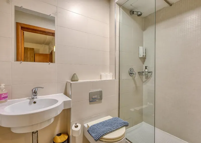 Spacious 2 Bedroom In Spinola Bay Cgre1 Saint Julian's