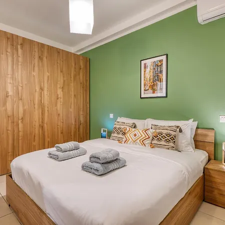 Spacious 2 Bedroom In Spinola Bay Cgre1 San Ġiljan