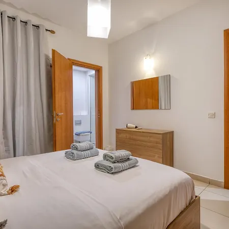 Spacious 2 Bedroom In Spinola Bay Cgre1 *